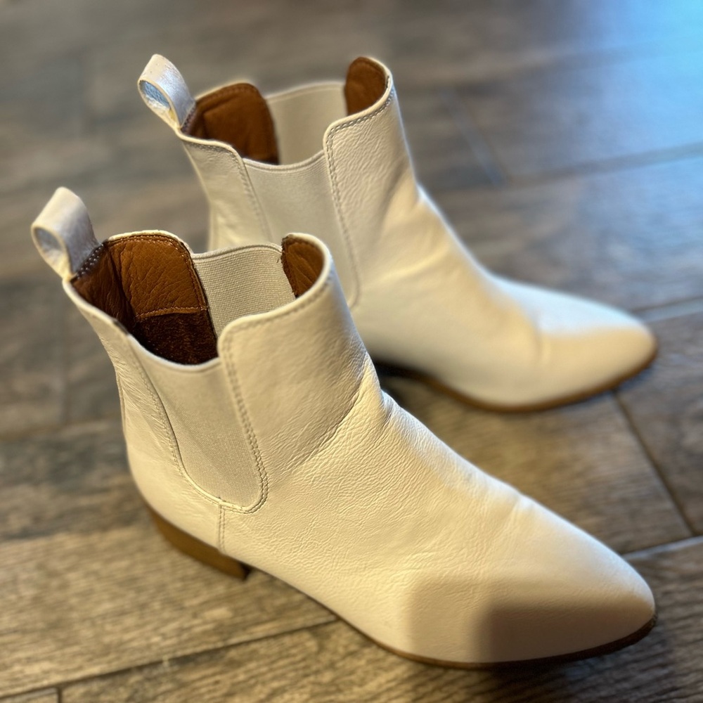 Elegant White Leather Ankle Boots